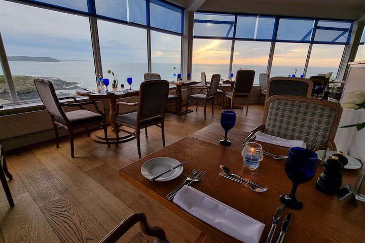 Dining 146 of 240