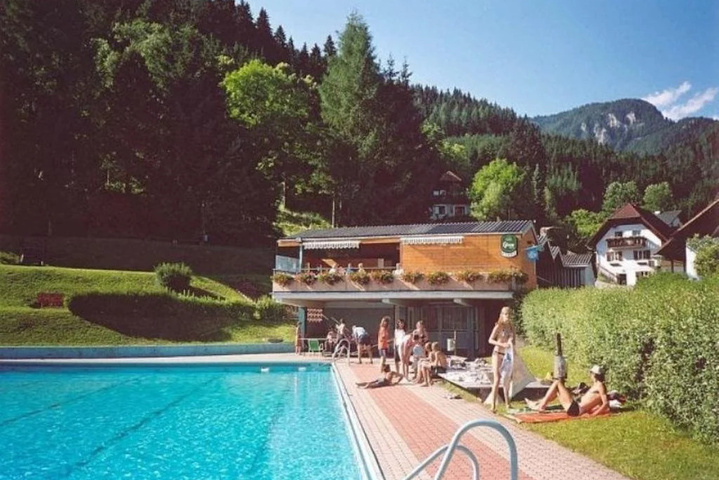 Pool 12 of 19