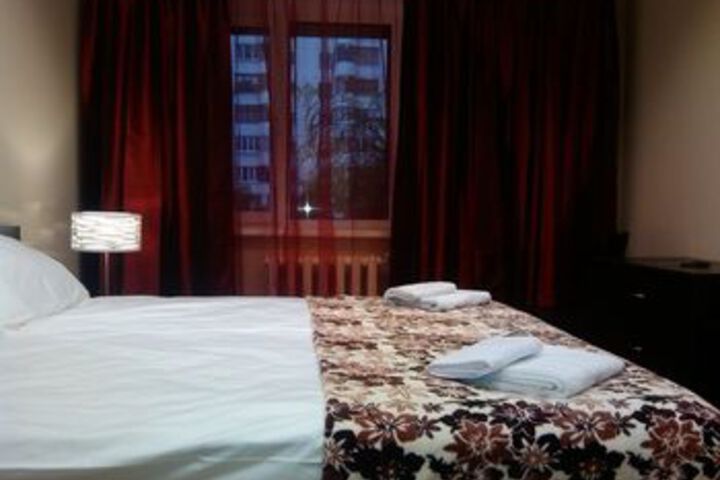 Room 12 of 33