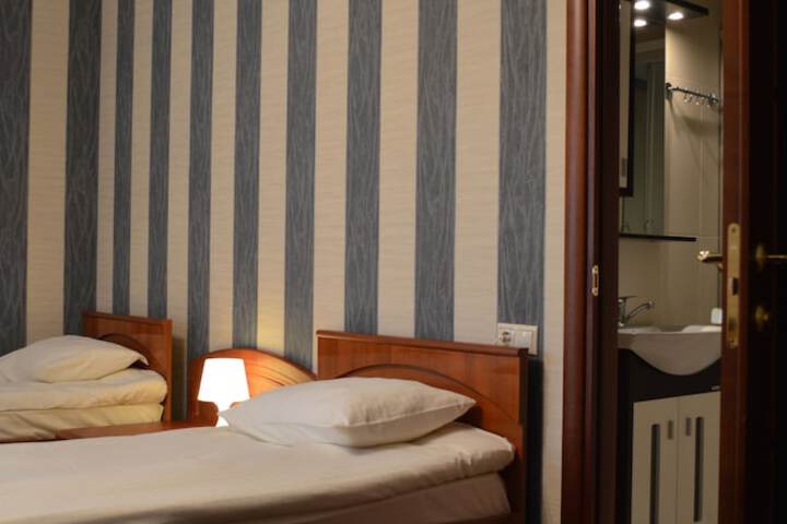 Room 26 of 52