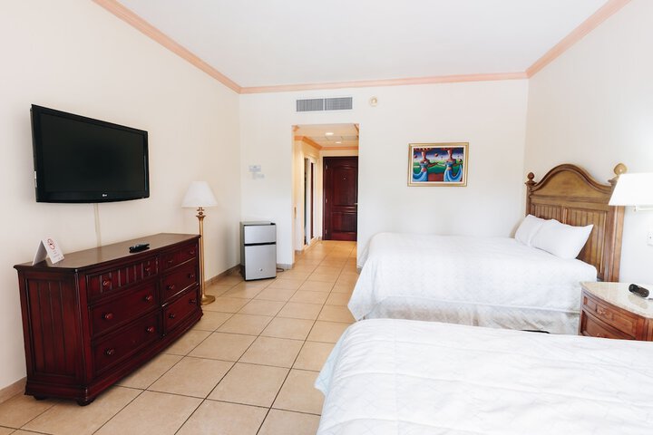 Room 5 of 81