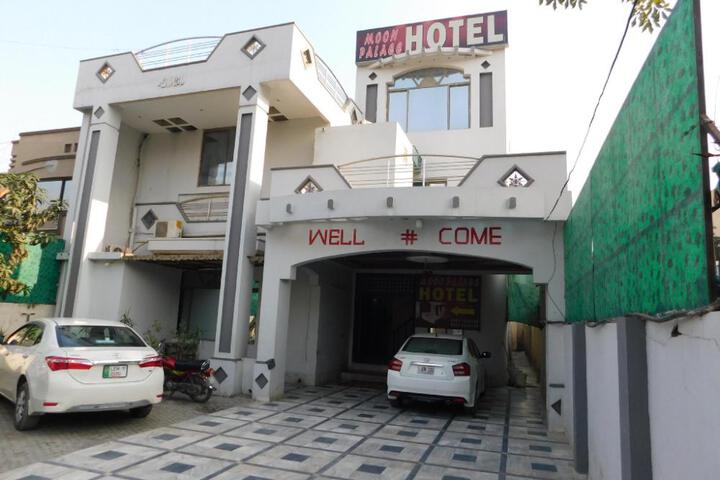 Moon Palace Hotel