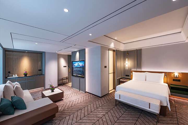Room 16 of 54
