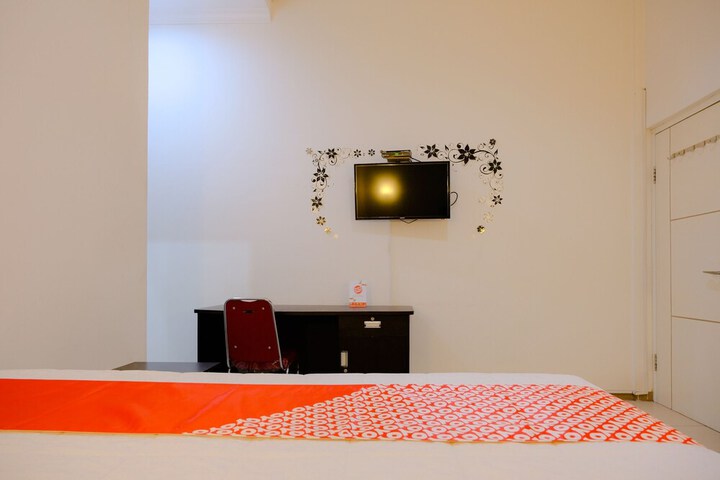 Room 13 of 30