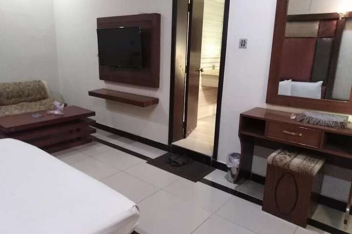 Room 19 of 67
