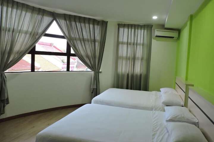 Room 18 of 43