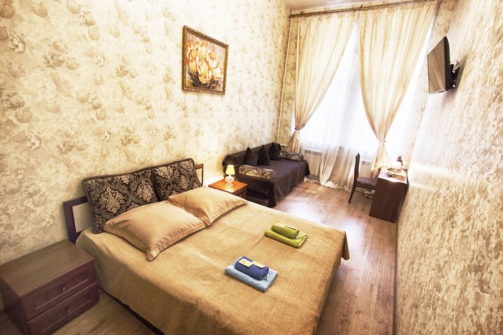 Room 10 of 20