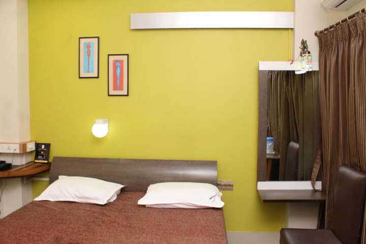 Room 54 of 169