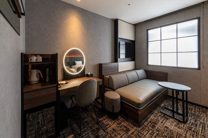 Room 10 of 47