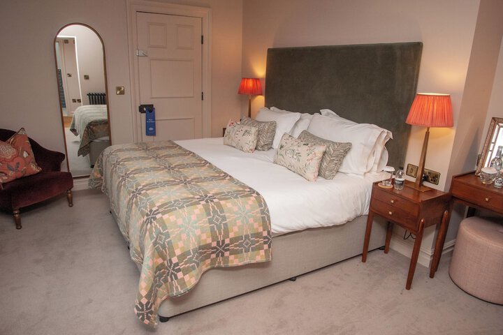 Room 12 of 61