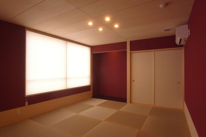 Room 3 of 37