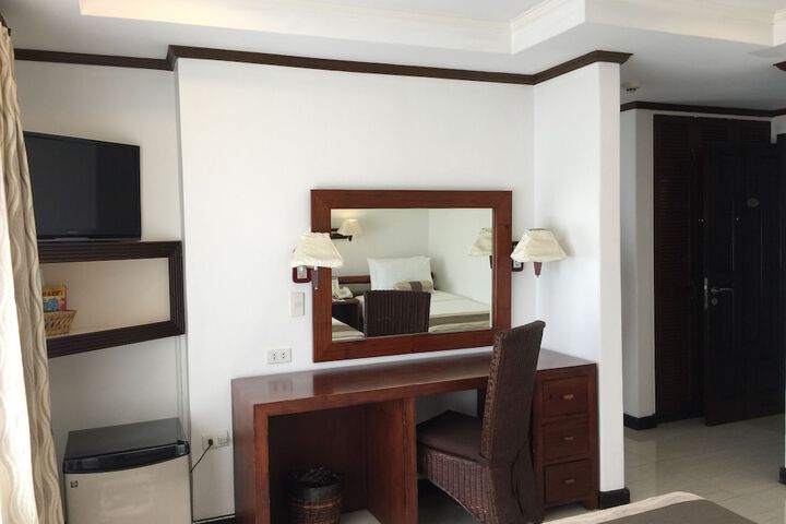 Room 18 of 39