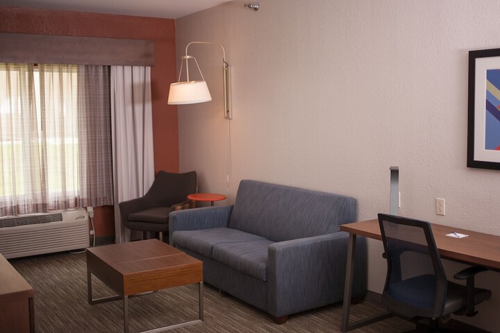 Room 5 of 43