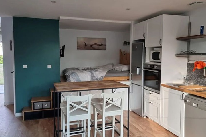 Room 3 of 35