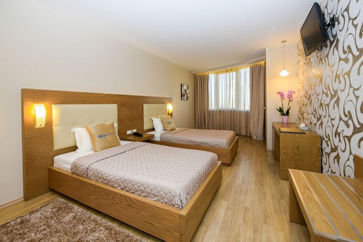 Room 4 of 55