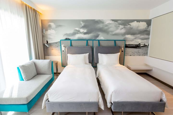Room 29 of 150