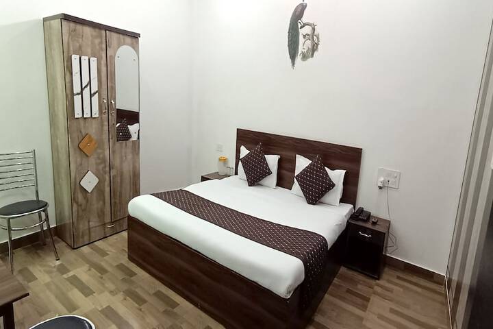 Room 19 of 38