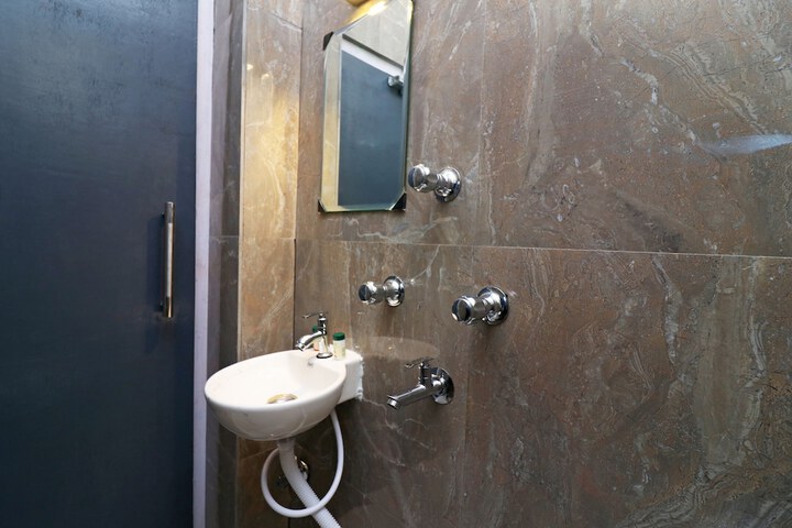 Room 20 of 20