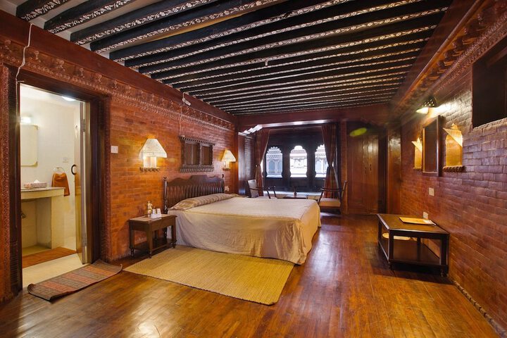 Room 14 of 82