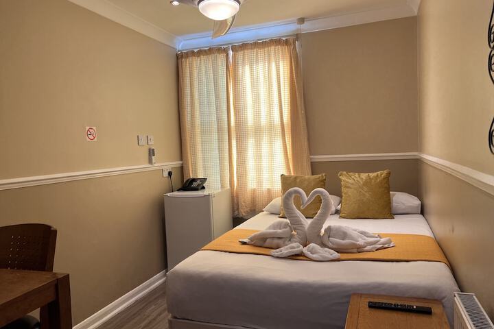 Room 44 of 57