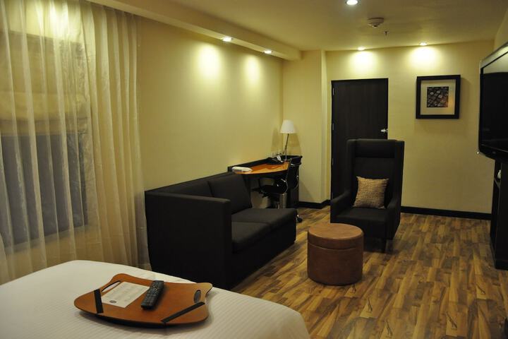 Room 27 of 66