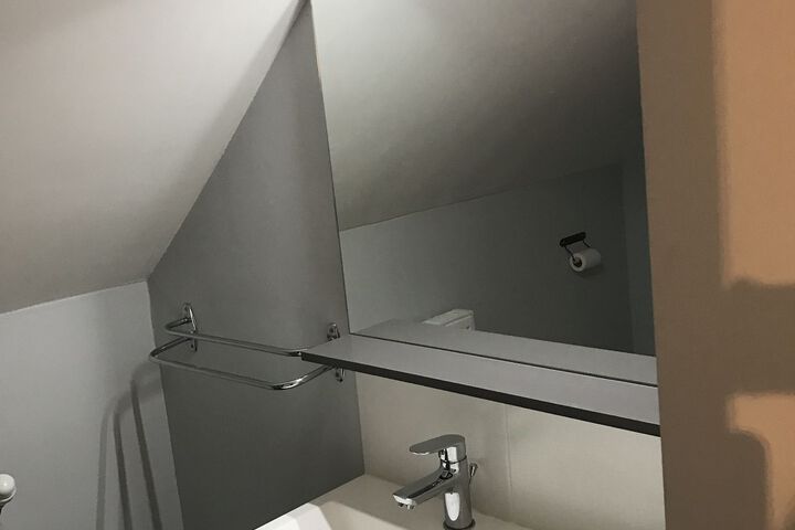 Room 5 of 20