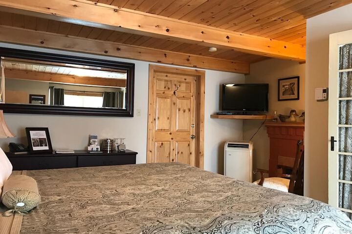 Room 11 of 63