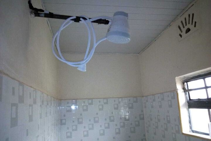 Room 7 of 11