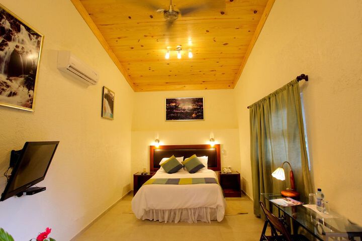 Room 10 of 23
