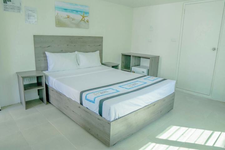 Room 16 of 42