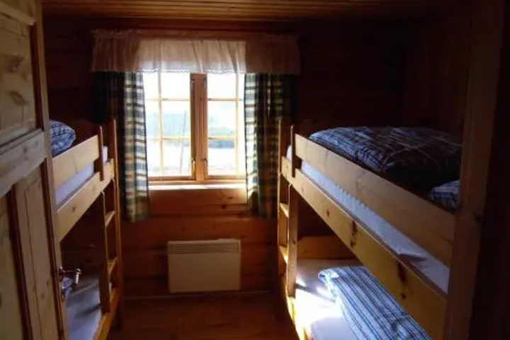 Room 6 of 39