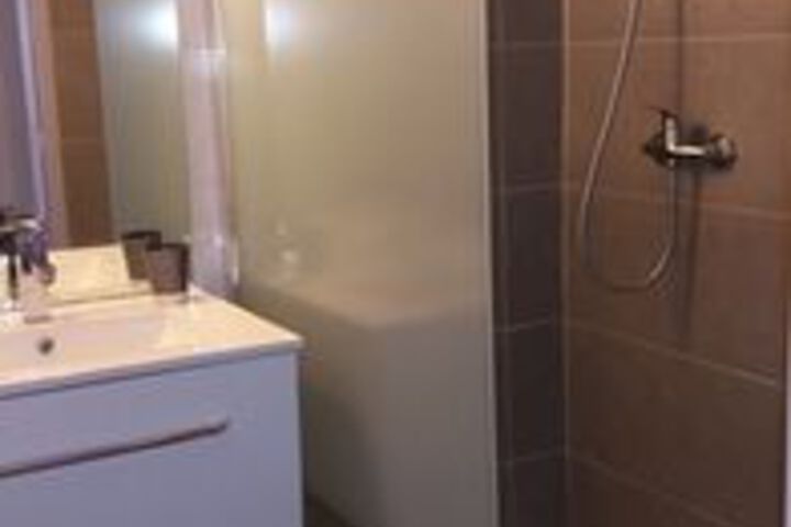 Room 2 of 12