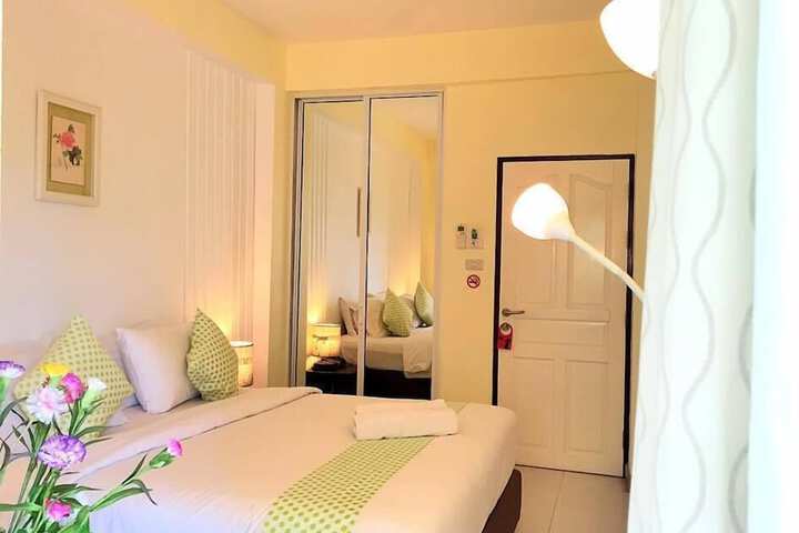 Room 15 of 50