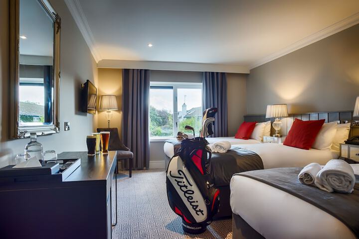 Room 4 of 35