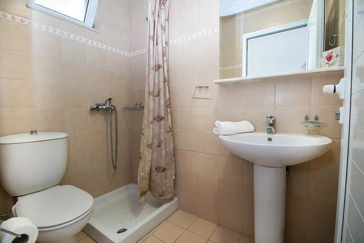 Clean Restrooms
