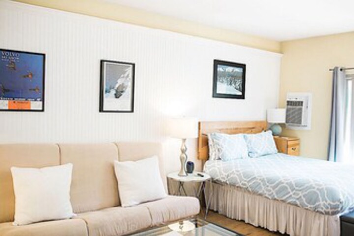 Room 18 of 29