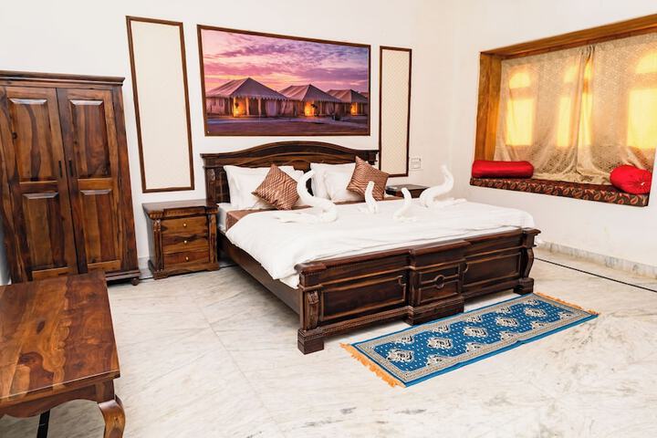 Room 5 of 24