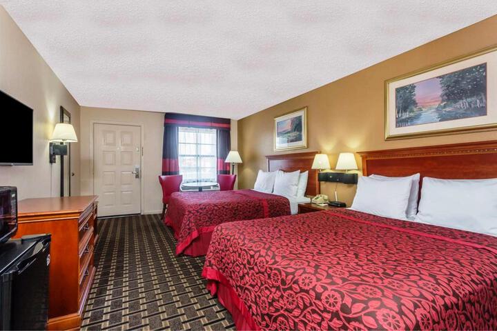 Standard Room, King or Two Doubles (3 of 3)
