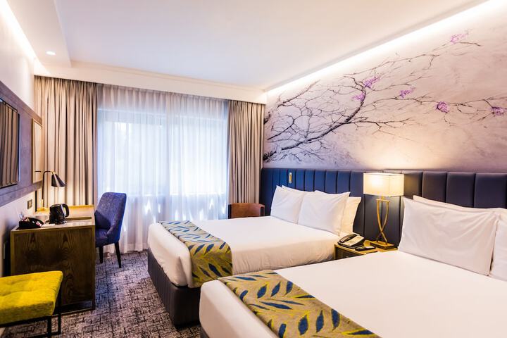 Room 16 of 54