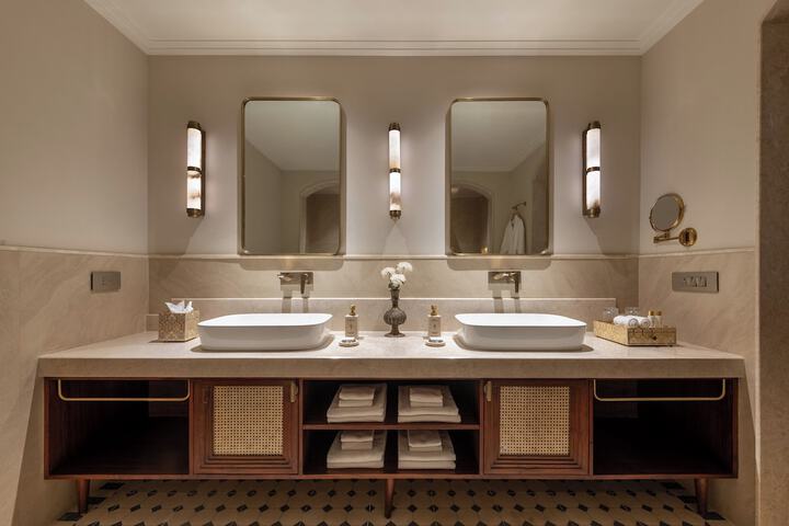 Clean Restrooms