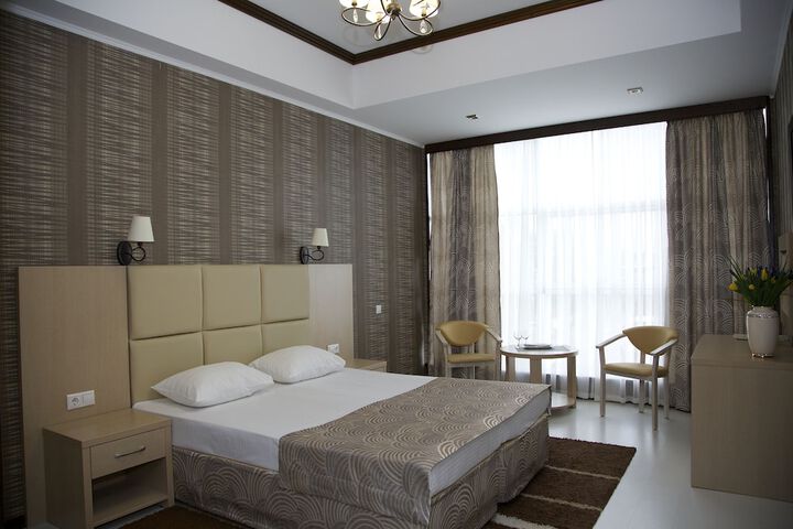 Room 15 of 72