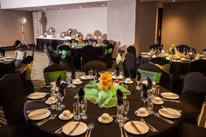 Ballroom/Hall 84 of 113