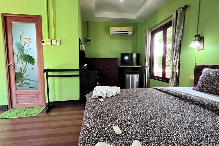 Room 22 of 90