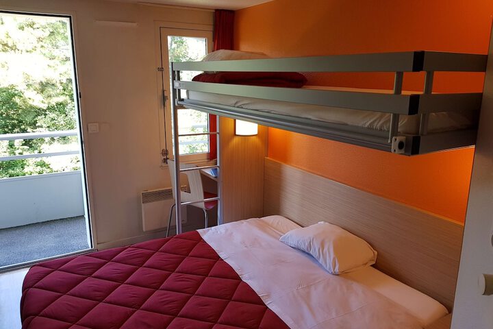 Room 5 of 36