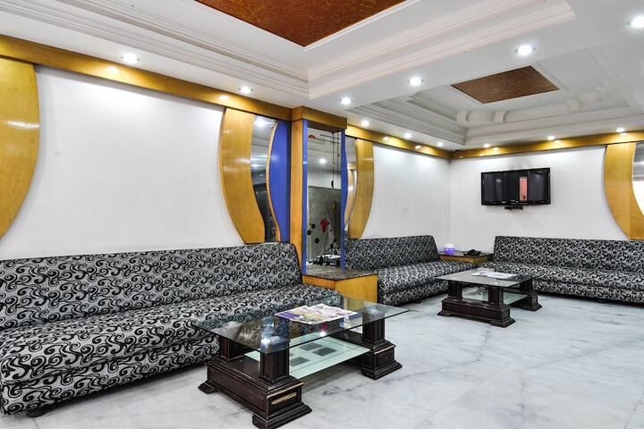 Hotel Lobby