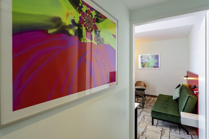 Room 17 of 48