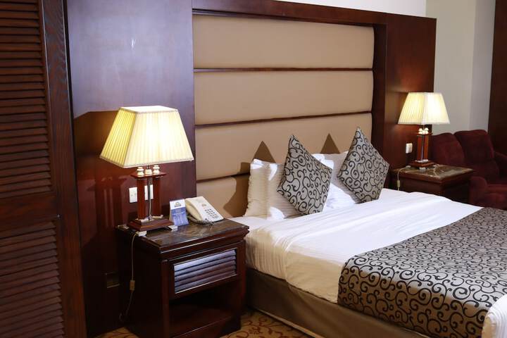 Room 2 of 29