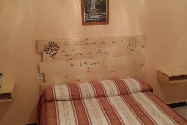 Room 2 of 16