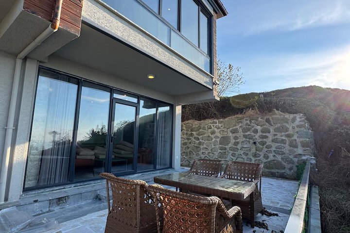 Terrace/Patio 17 of 48