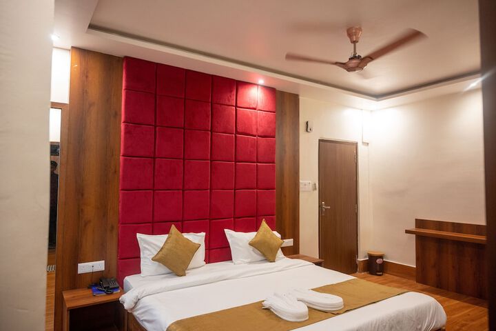 Room 30 of 48